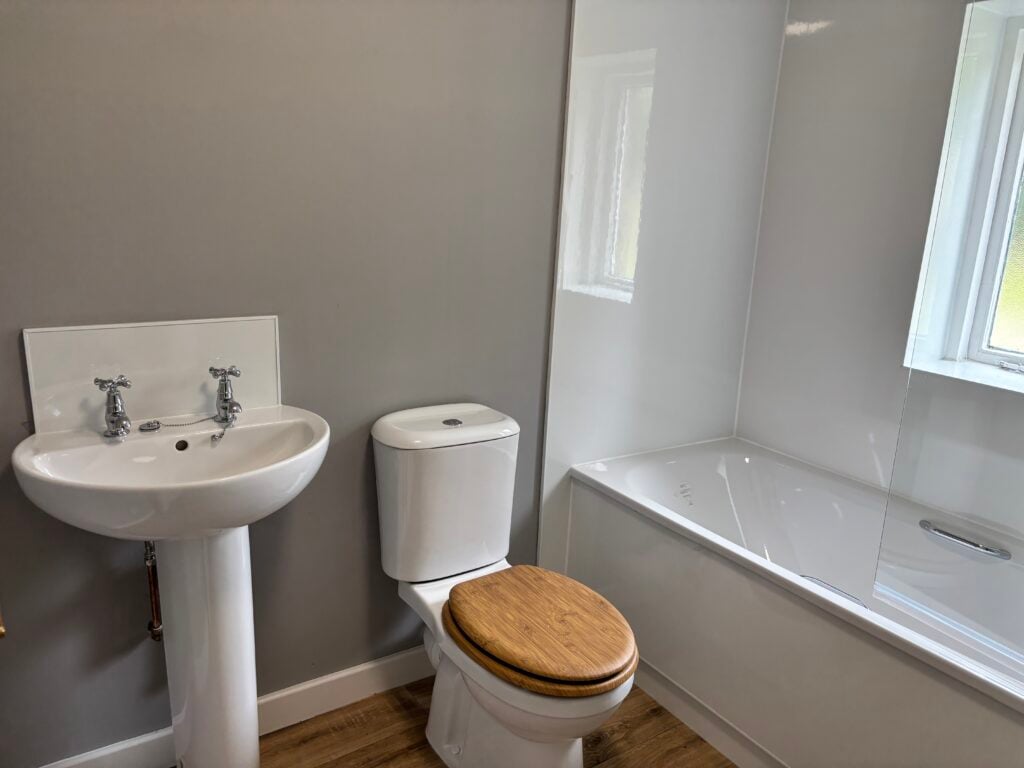 Bathroom Turnhouse Road