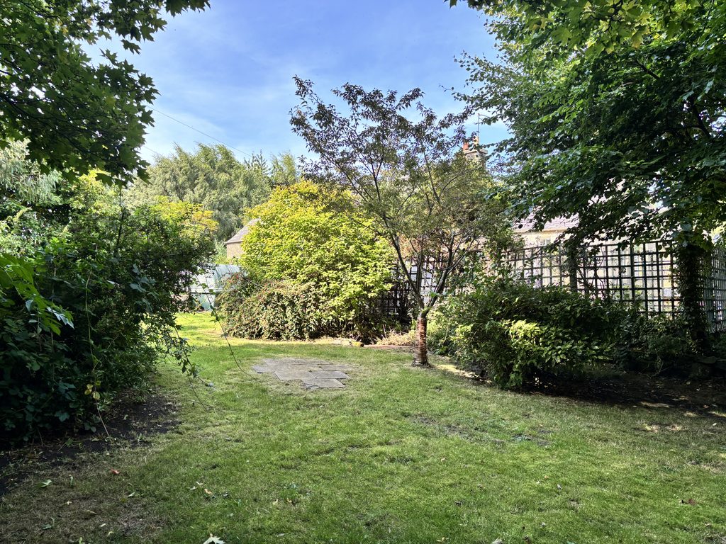 Garden East Craigie Cottage